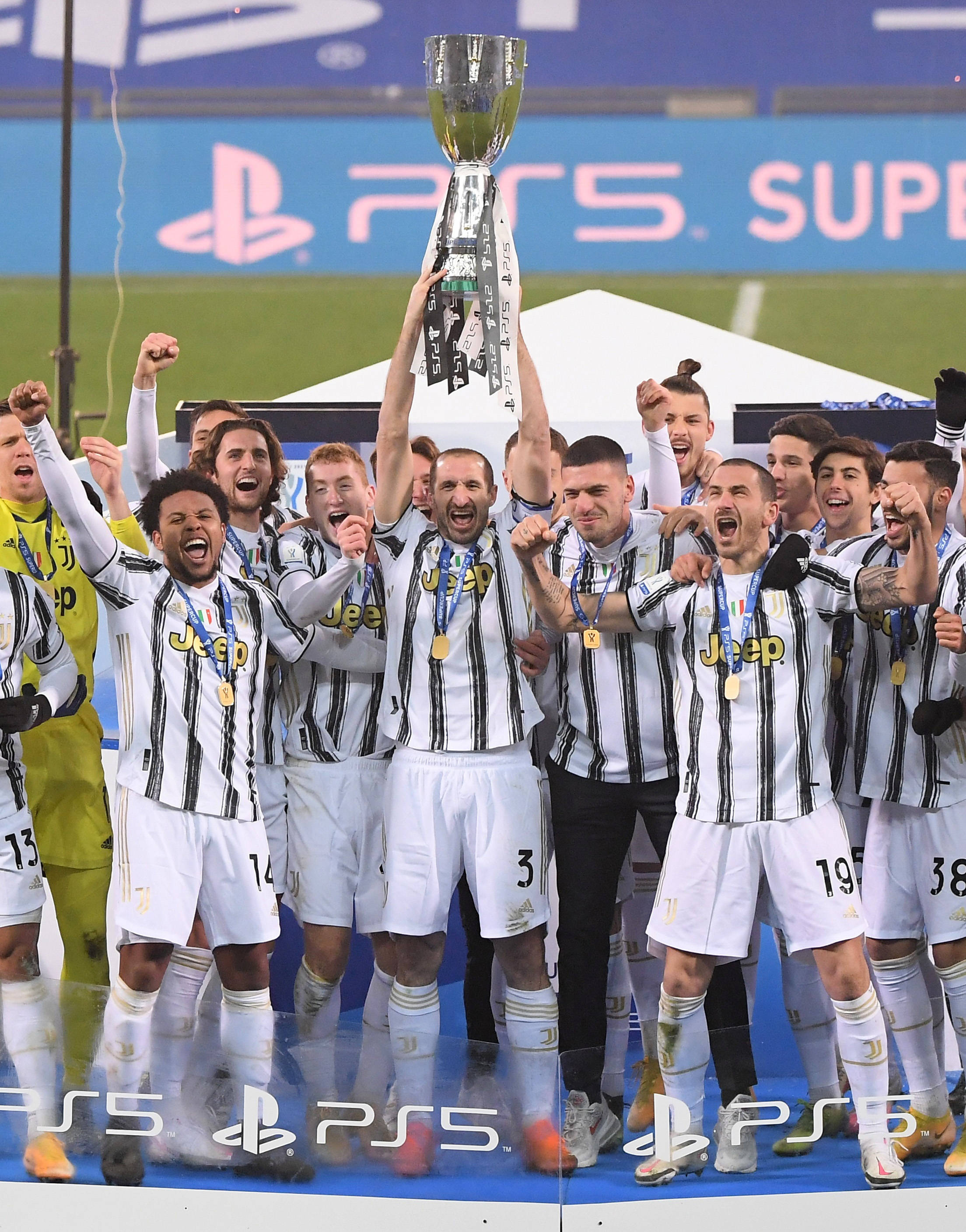 浓眉哥官方宣布夺冠新规,尤文图斯引发争议! 浓眉哥官方宣布夺冠新规,尤文图斯引发争议!